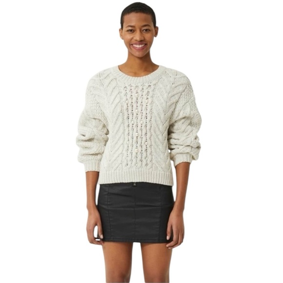 Rebecca Minkoff Blake Pearl Embellished Cable Knit Sweater in Cream Size Medium - Picture 2 of 12
